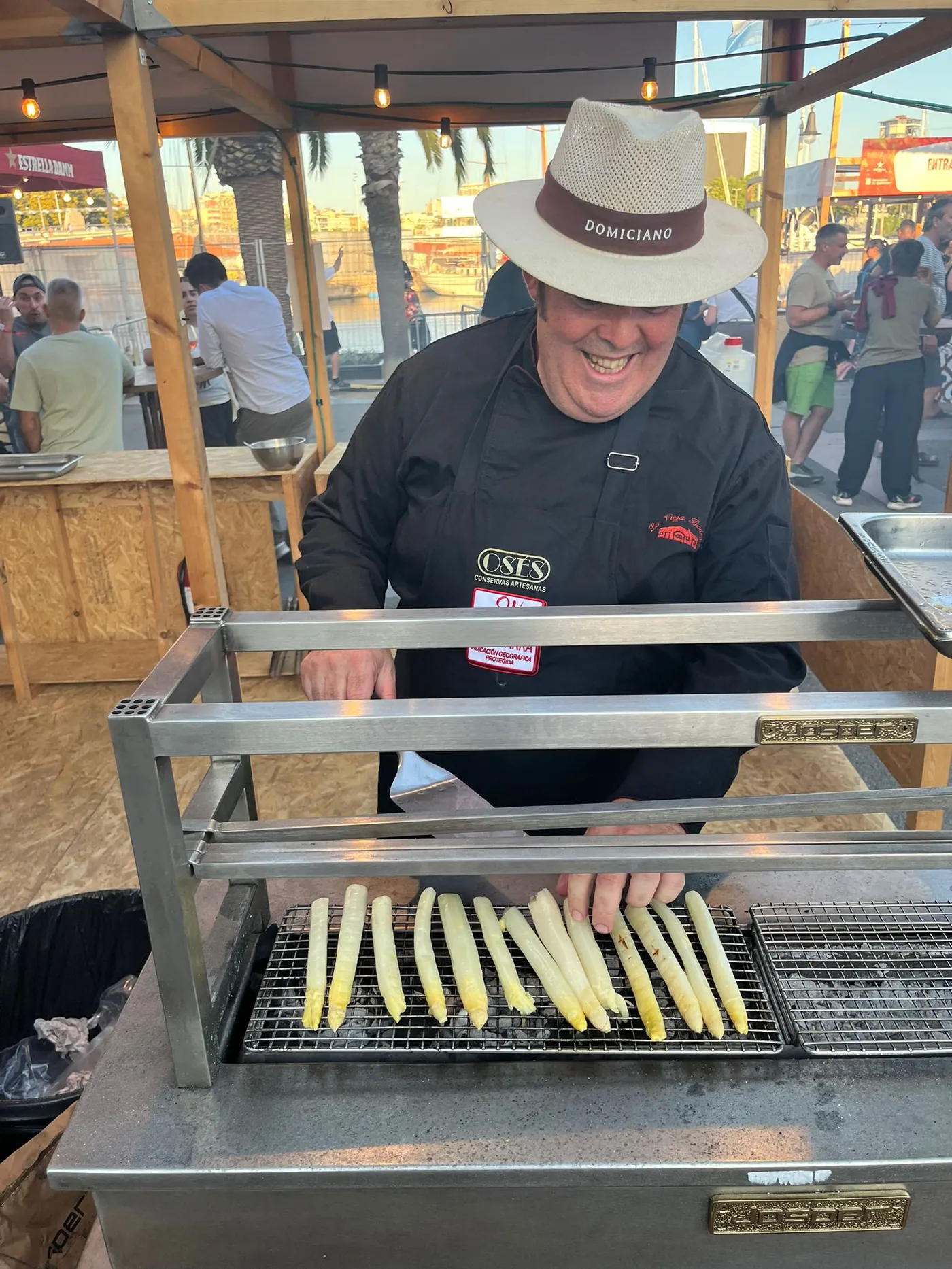 Espárrago de Navarra a la brasa de Conservas Osés en el festival Meat & Fire de Barcelona
